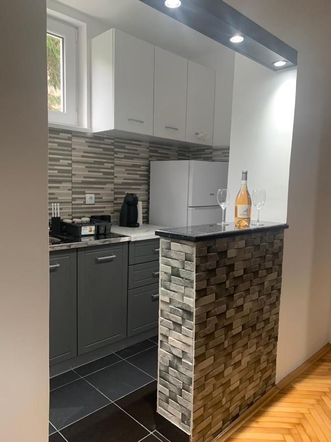 Lana Apartment